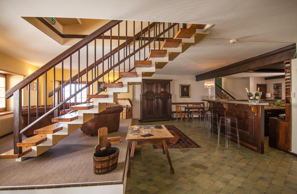 Hotel Les Vieux Toits Neuchâtel Exteriör bild