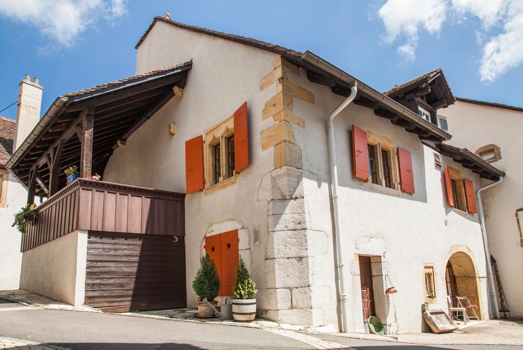 Hotel Les Vieux Toits Neuchâtel Exteriör bild