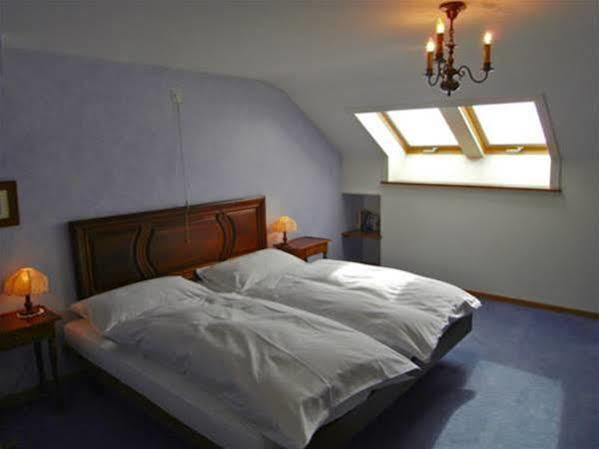 Hotel Les Vieux Toits Neuchâtel Exteriör bild