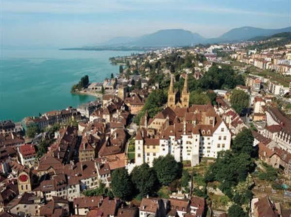 Hotel Les Vieux Toits Neuchâtel Exteriör bild